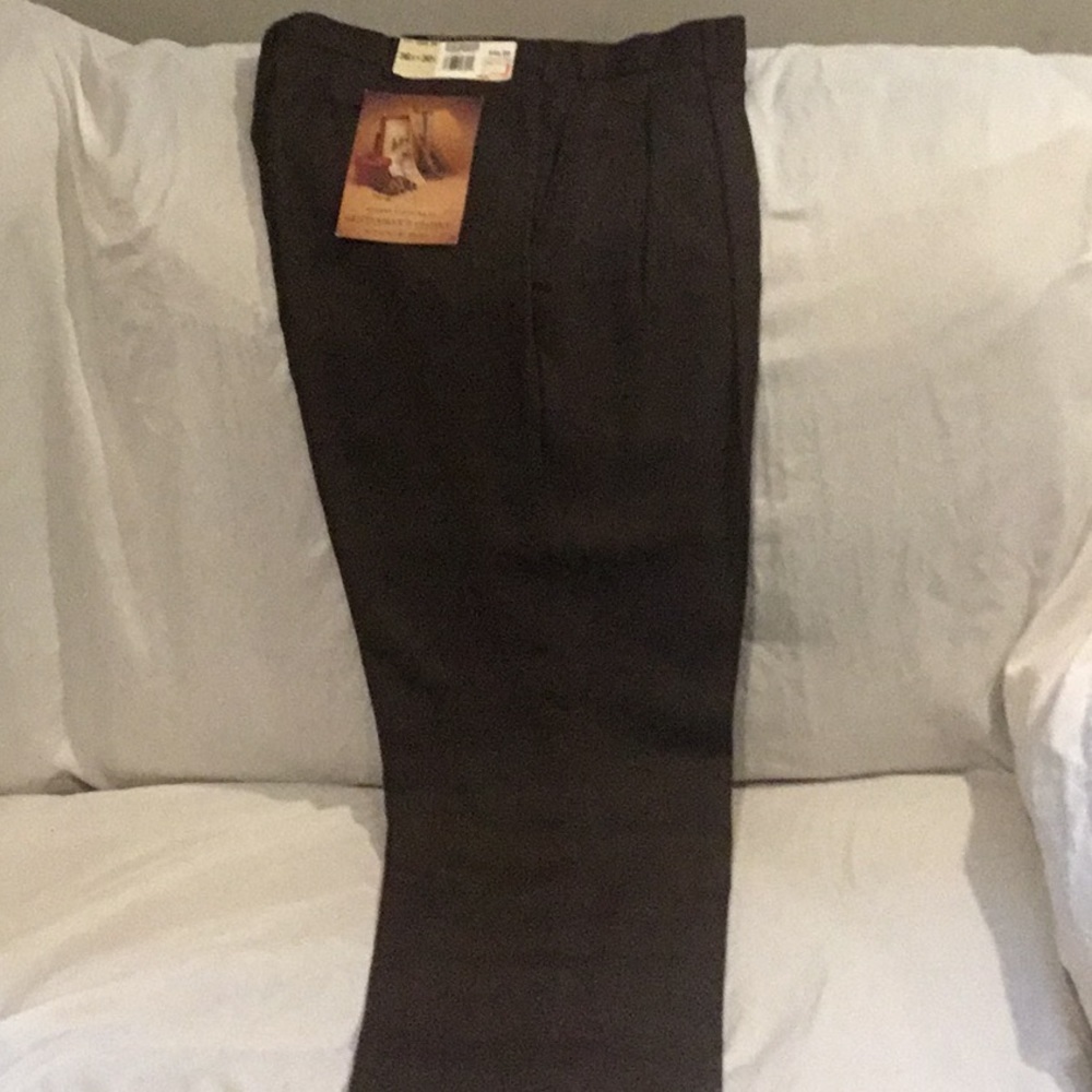 Haggar Clothing Co, with tags